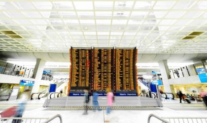 La transformation digitale des aéroports aura-t-elle raison du téléaffichage ?